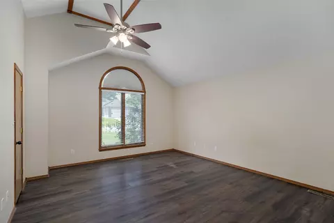 Living - 3484 S Meadowlark Ave, Springfield, MO 65807 photo 5 of 5