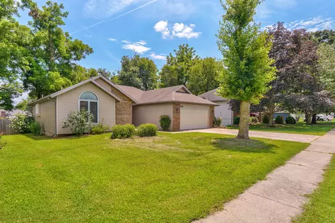 Exterior - 3484 S Meadowlark Ave, Springfield, MO 65807 photo 6 of 8
