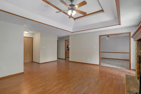 Living - 3484 S Meadowlark Ave, Springfield, MO 65807 photo 3 of 5