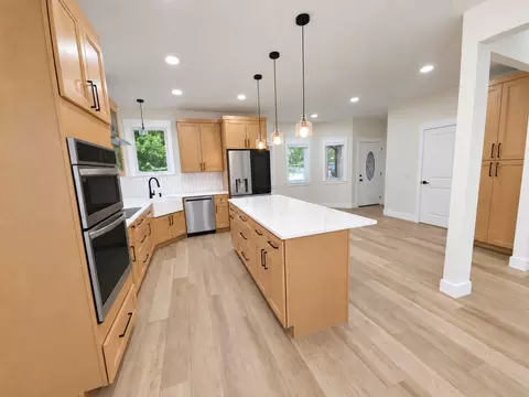 Kitchen - 816 W Myra Dr, Nixa, MO 65714 photo 2 of 3