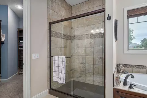 Bath - 164 Spring Branch Ln, Ozark, MO 65721 photo 3 of 11
