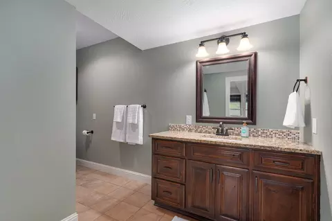 Bath - 164 Spring Branch Ln, Ozark, MO 65721 photo 10 of 11
