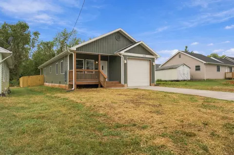 Exterior - 1451 N Rogers Ave, Springfield, MO 65802 photo 3 of 8