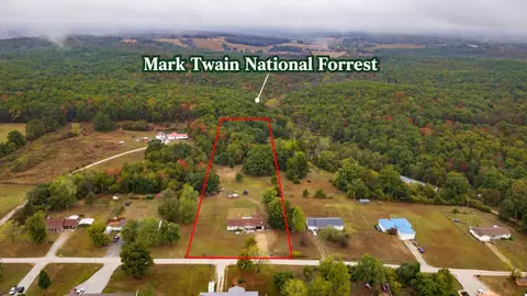 12253 Nodaway Ln, Plato, MO 65552