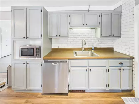 Kitchen - 1115 S Locust St, Buffalo, MO 65622 photo 3 of 3