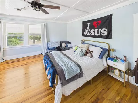 Bedroom - 1115 S Locust St, Buffalo, MO 65622 photo 2 of 5