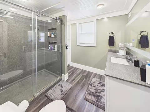 Bath - 1115 S Locust St, Buffalo, MO 65622 photo 3 of 5