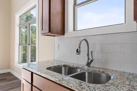Kitchen - 145 Snapper St, Branson, MO 65616 photo 4 of 4