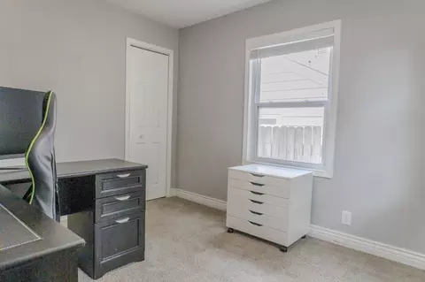Bedroom - 1872 N Broadway Ave, Springfield, MO 65803 photo 5 of 6