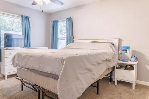 Bedroom - 1872 N Broadway Ave, Springfield, MO 65803 photo 1 of 6