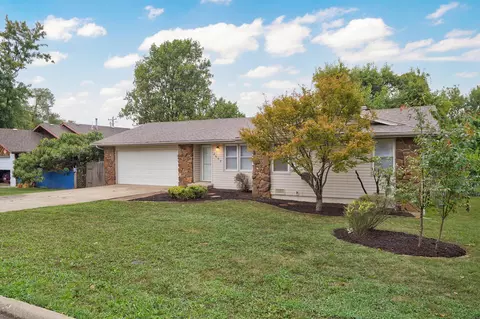 Exterior - 2653 W Blackburn Dr, Springfield, MO 65807 photo 2 of 10