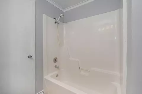Bath - 2653 W Blackburn Dr, Springfield, MO 65807 photo 3 of 3