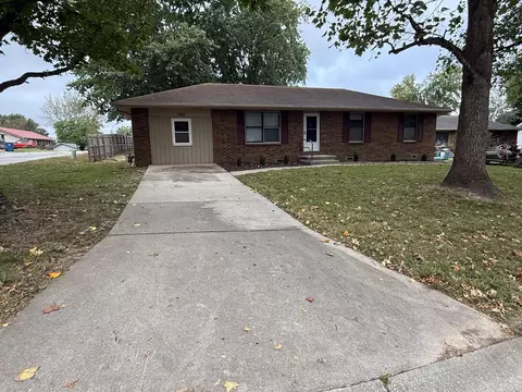 Exterior - 1001 N 13th Ave, Ozark, MO 65721 photo 2 of 6