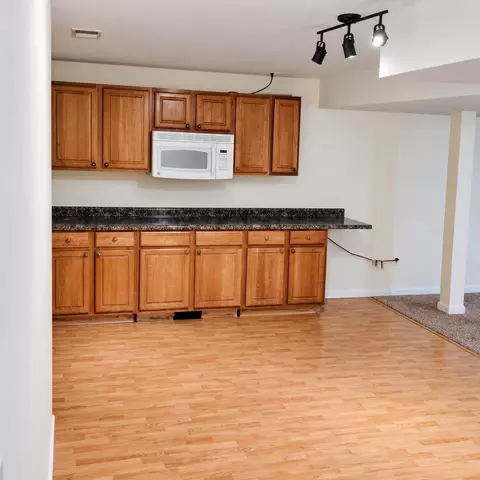 Kitchen - 305 Meadow Rdg, Branson, MO 65616 photo 5 of 6