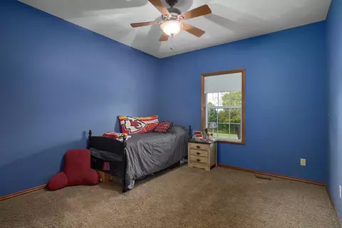 Bedroom - 366 Mount Sinai Rd, Clever, MO 65631 photo 4 of 4