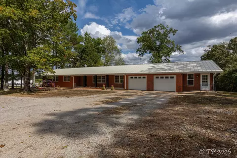 2816 Burke Ave, West Plains, MO 65775