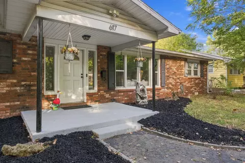 Exterior - 617 N Elmwood Ave, Springfield, MO 65802 photo 4 of 11