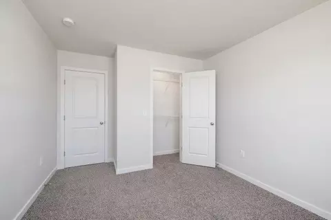1325 W Maurice Dr, Bolivar, MO 65613 photo 18