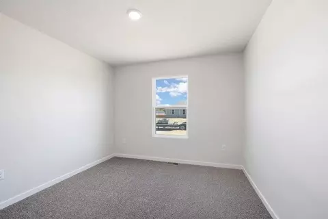 1325 W Maurice Dr, Bolivar, MO 65613 photo 17