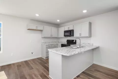1325 W Maurice Dr, Bolivar, MO 65613 photo 8