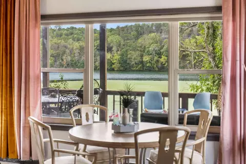 Dining - 445 Edgewater Beach Cir, Forsyth, MO 65653 photo 2 of 3