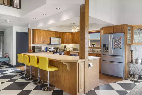 Kitchen - 445 Edgewater Beach Cir, Forsyth, MO 65653 photo 2 of 3