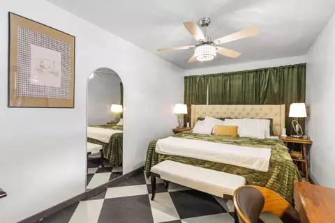 Bedroom - 445 Edgewater Beach Cir, Forsyth, MO 65653 photo 7 of 8