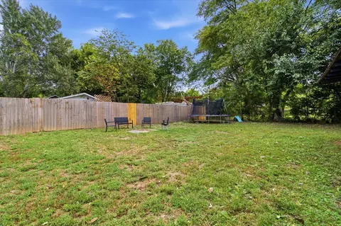 Exterior - 1728 N Oak Grove Ave, Springfield, MO 65803 photo 4 of 5