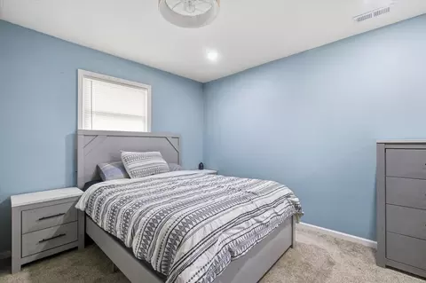 Bedroom - 1728 N Oak Grove Ave, Springfield, MO 65803 photo 1 of 5