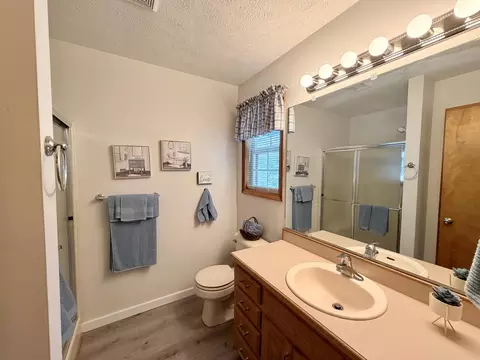 Bath - 339 W Olive St, Republic, MO 65738 photo 3 of 3