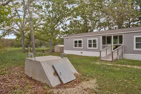 Exterior - 2041 2043 Us Highway 65, Buffalo, MO 65622 photo 2 of 5
