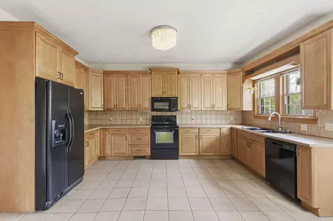 Kitchen - 600 N Central Ave, Monett, MO 65708 photo 2 of 2