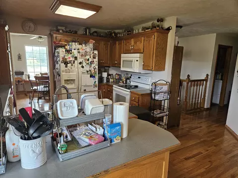 Kitchen - 2088 State Highway Jj, Ozark, MO 65721 photo 3 of 3