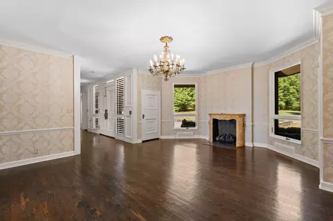 Living - 3886 E Hawthorne Hill Ln, Springfield, MO 65809 photo 9 of 12
