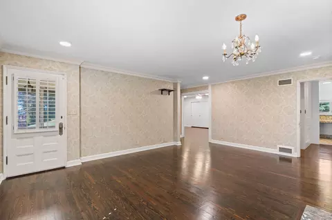 Living - 3886 E Hawthorne Hill Ln, Springfield, MO 65809 photo 6 of 12
