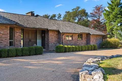 Exterior - 3886 E Hawthorne Hill Ln, Springfield, MO 65809 photo 7 of 27