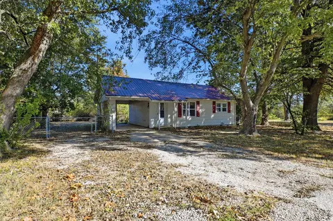 Other - 1405 W Benton St, Buffalo, MO 65622 photo 1 of 7