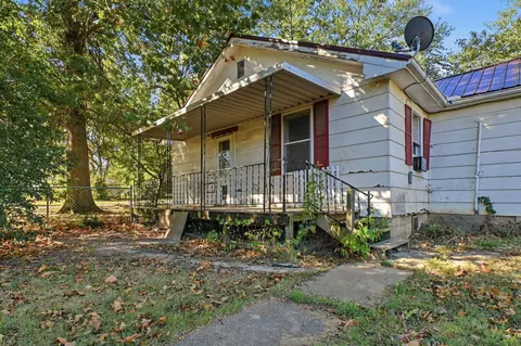 Exterior - 1405 W Benton St, Buffalo, MO 65622 photo 3 of 4
