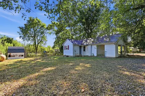 Exterior - 1405 W Benton St, Buffalo, MO 65622 photo 4 of 4