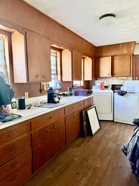Kitchen - 237 W School St, Everton, MO 65646 photo 3 of 4