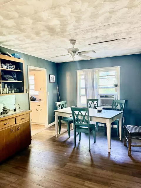Dining - 237 W School St, Everton, MO 65646 photo 1 of 2