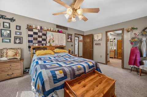 Bedroom - 1144 Keystone Rd, Reeds Spring, MO 65737 photo 1 of 3