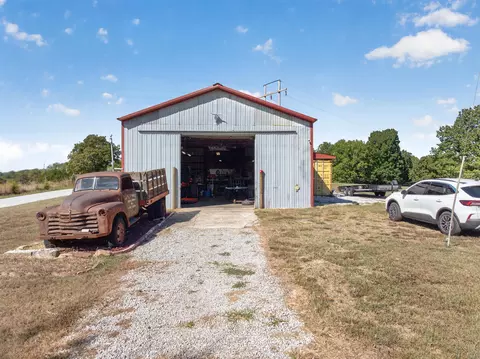 Exterior - 1144 Keystone Rd, Reeds Spring, MO 65737 photo 3 of 8