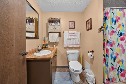 Bath - 1144 Keystone Rd, Reeds Spring, MO 65737 photo 5 of 5