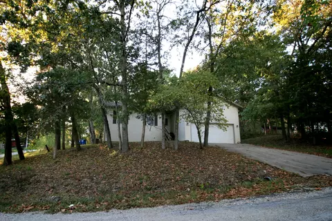 4040 Poplar Rd, Merriam Woods, MO 65740