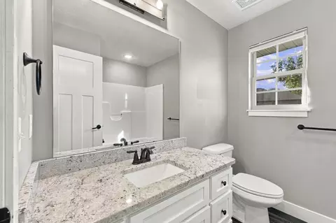 Bath - 413 N Maplecrest Dr, Nixa, MO 65714 photo 3 of 3