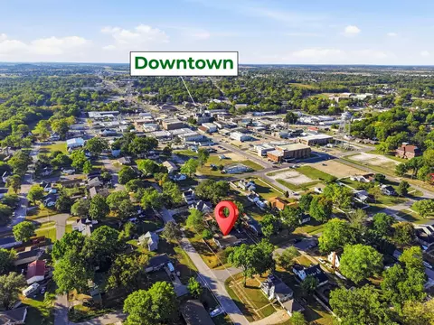 View/Area - 310 E Freeman St, Bolivar, MO 65613 photo 1 of 4