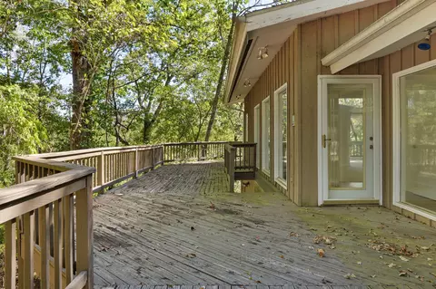 Exterior - 706 S Pearson Dr, Springfield, MO 65809 photo 9 of 13