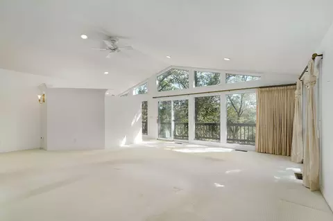 Living - 706 S Pearson Dr, Springfield, MO 65809 photo 9 of 13