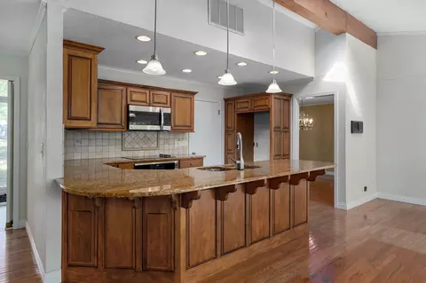 Kitchen - 706 S Pearson Dr, Springfield, MO 65809 photo 2 of 4